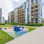 Апартаменты Zoliborz Lux With Parking And Balcony By Renters Prestige *