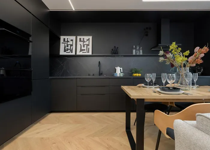 Apartamento Zoliborz Lux With Parking And Balcony By Renters Prestige Varsóvia