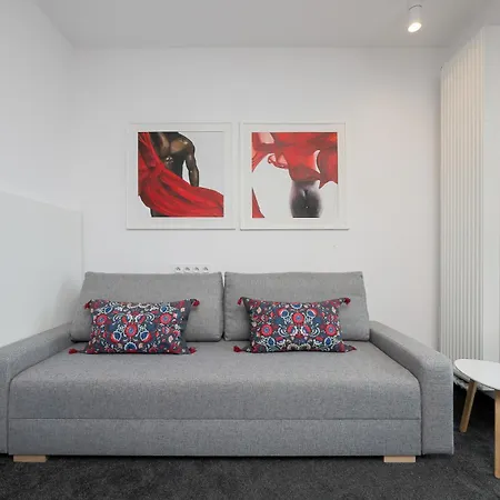 Zoliborz Lux With Parking And Balcony By Renters Prestige * Varšava